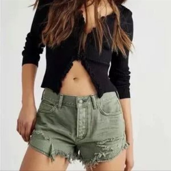 We The Free Pants - ✨5 for $25✨ Free people loving good vibrations cutoff shorts